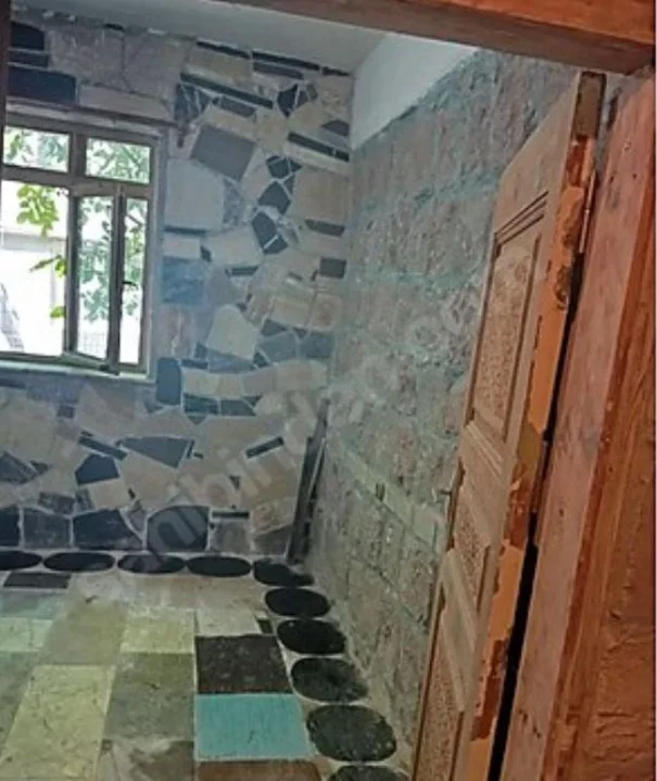 593 SOKAK 5 NO 1.5+1 BAHÇE KATI 1.690.000 TL