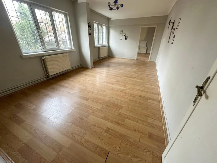   İNCİRLİ'DE MASRAFSIZ CEPHELERİ AÇIK 2+1 FIRSAT DAİRESİ