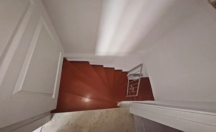 Kuşcağız'da Satılık 3+1 120 m² Daire | Cadde Üzeri, Yatırıma Uygun Fırsat