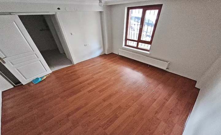 Kuşcağız'da Satılık 3+1 120 m² Daire | Cadde Üzeri, Yatırıma Uygun Fırsat