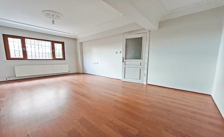 Kuşcağız'da Satılık 3+1 120 m² Daire | Cadde Üzeri, Yatırıma Uygun Fırsat