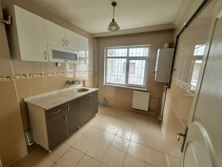 Keçiören Pınarbaşı Mahallesi’nde Satılık 2+1 Yüksek Giriş Daire | Geniş Kullanımlı Fırsat