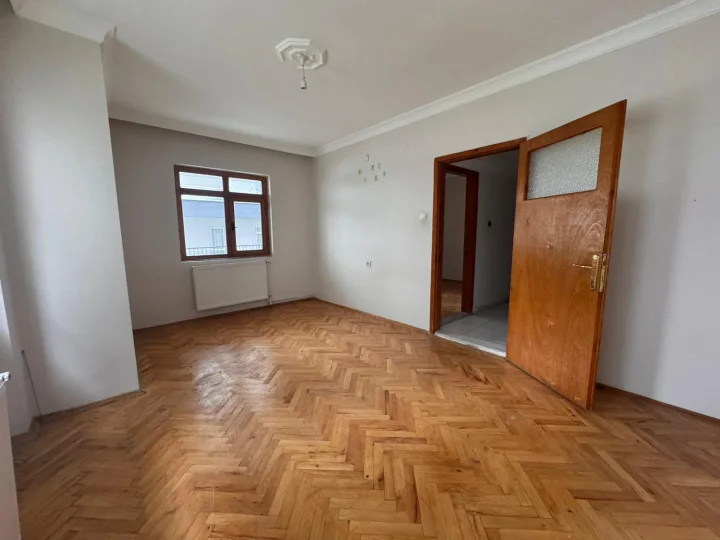 Keçiören Ufuktepe Mahallesi Satılık 2+1 Daire | Çift Balkonlu  Açık Cephe Fırsat