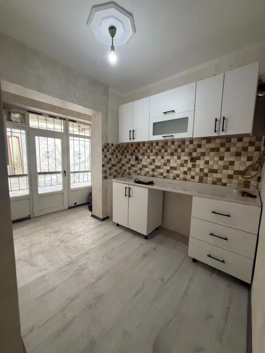 Keçiören Günsazak Caddesi Satılık 3+1 Giriş Kat Daire | Otoparklı Bahçeli Full Yapılı