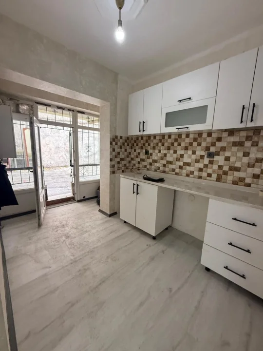 Keçiören Günsazak Caddesi Satılık 3+1 Giriş Kat Daire | Otoparklı Bahçeli Full Yapılı