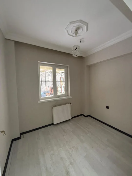 Keçiören Günsazak Caddesi Satılık 3+1 Giriş Kat Daire | Otoparklı Bahçeli Full Yapılı