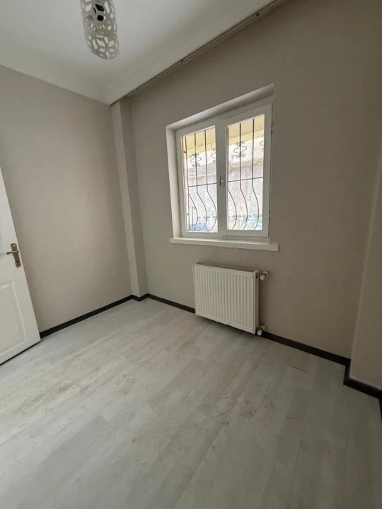 Keçiören Günsazak Caddesi Satılık 3+1 Giriş Kat Daire | Otoparklı Bahçeli Full Yapılı