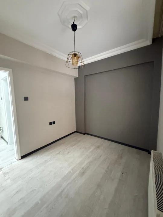 Keçiören Günsazak Caddesi Satılık 3+1 Giriş Kat Daire | Otoparklı Bahçeli Full Yapılı