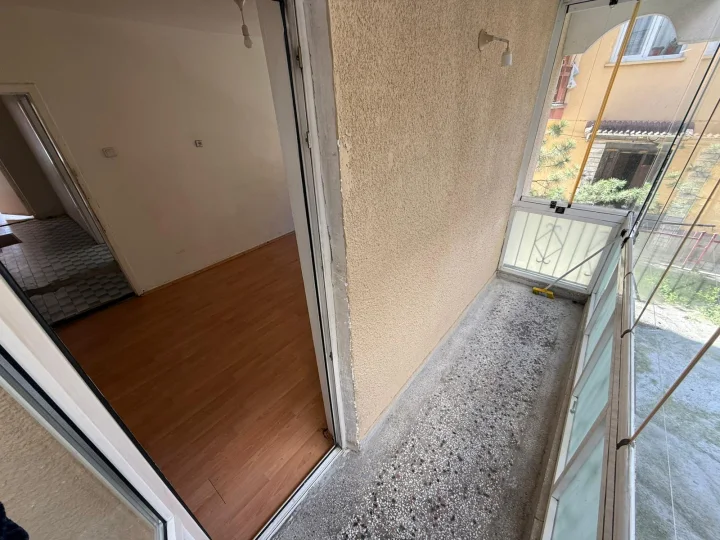 Keçiören Yunus Emre Caddesi Üzeri Satılık 3+1 Daire | Güneydoğu Cepheli Balkonlu