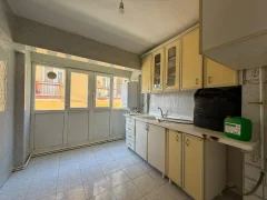 Keçiören Yunus Emre Caddesi Üzeri Satılık 3+1 Daire | Güneydoğu Cepheli Balkonlu