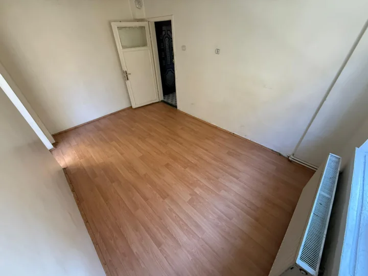 Keçiören Yunus Emre Caddesi Üzeri Satılık 3+1 Daire | Güneydoğu Cepheli Balkonlu