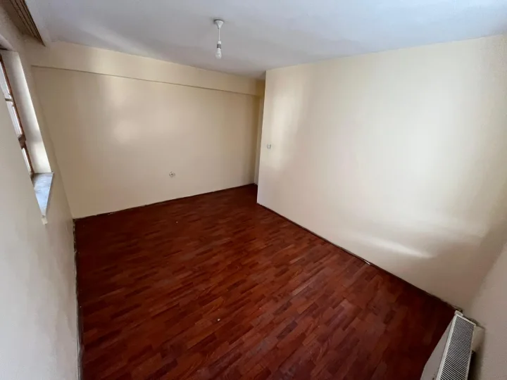 Keçiören Esertepe’de Cadde Üzeri Satılık 3+1 Daire | Cephe Açık Balkonlu Masrafsız