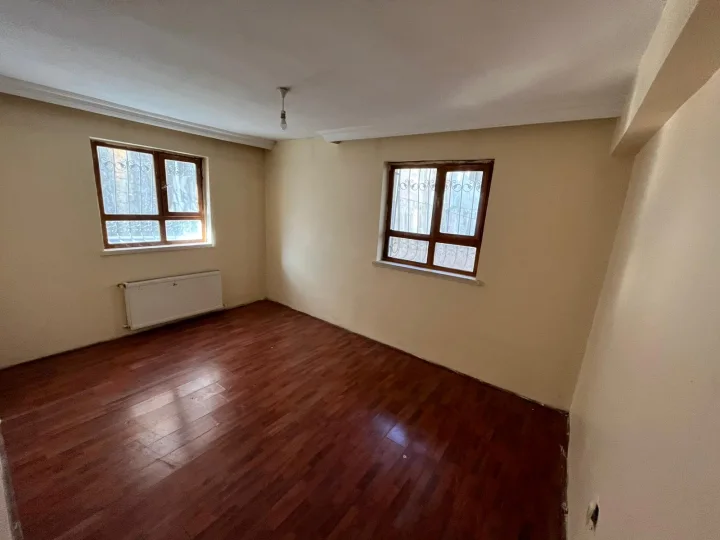 Keçiören Esertepe’de Cadde Üzeri Satılık 3+1 Daire | Cephe Açık Balkonlu Masrafsız