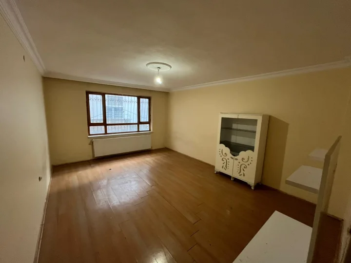 Keçiören Esertepe’de Cadde Üzeri Satılık 3+1 Daire | Cephe Açık Balkonlu Masrafsız