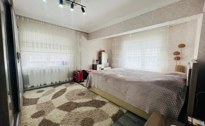 Keçiören Karakaya Mahallesi Satılık 3+1 1. Kat Daire | Lüks Yapılı Cam Balkonlu Fırsat