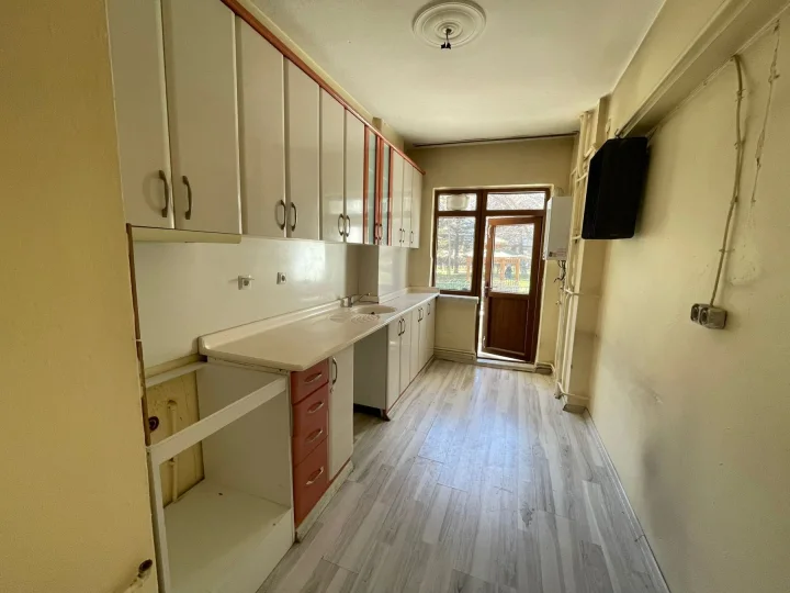 Keçiören Etlik Satılık Düz Giriş Daire | 1. Kat Konumunda Otoparklı Masrafsız Fırsat