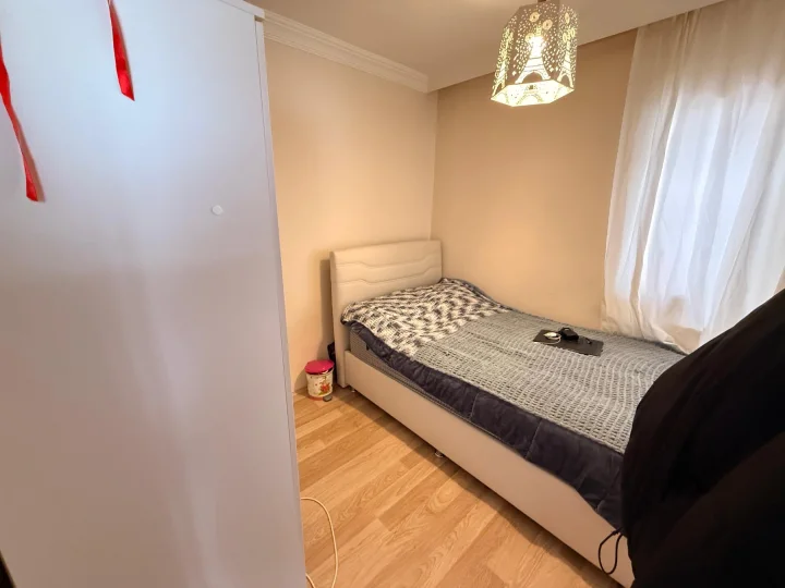 Keçiören İncirli Mahallesi Satılık 3+1 3. Kat Daire | 120 m² Balkonlu Kök Tapulu