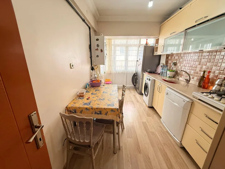 Keçiören İncirli Mahallesi Satılık 3+1 3. Kat Daire | 120 m² Balkonlu Kök Tapulu