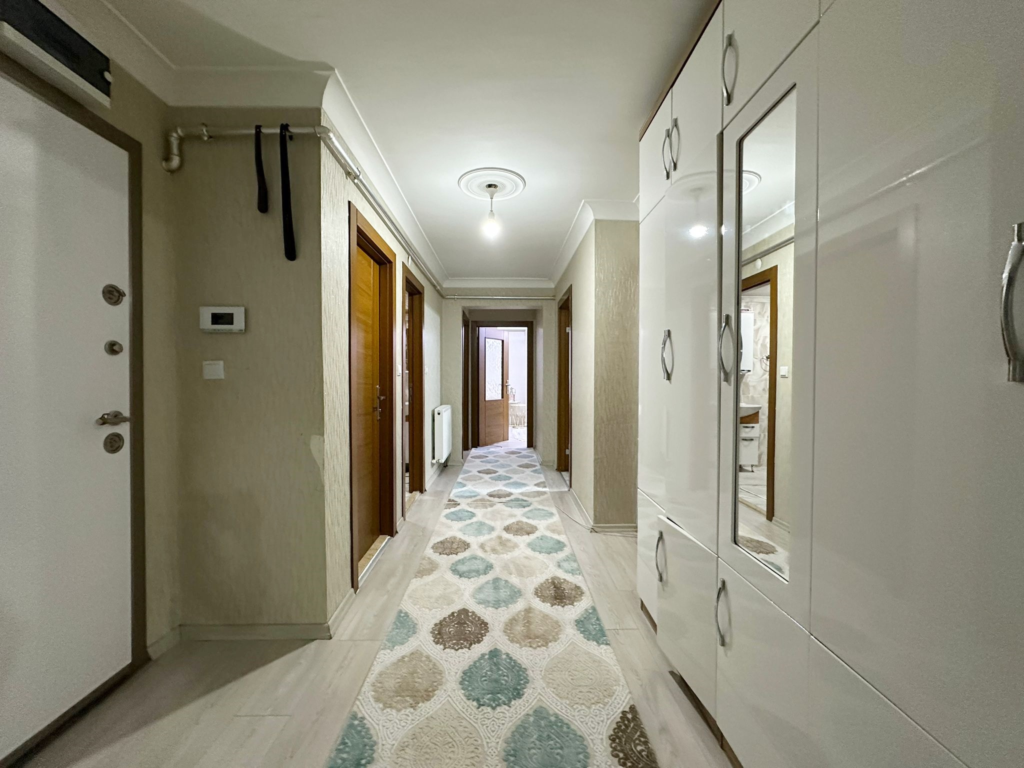 Keçiören Satılık 3+1 1. Kat Daire | 5-10 Yıllık İskanlı Geniş Fırsat