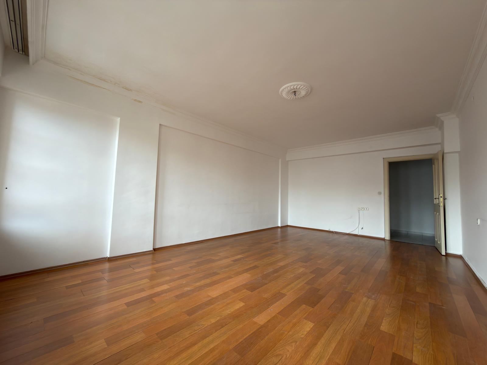 Keçiören Atapark Satılık 3+1 3. Kat Daire | 130 m² Güney Batı Cepheli Balkonlu