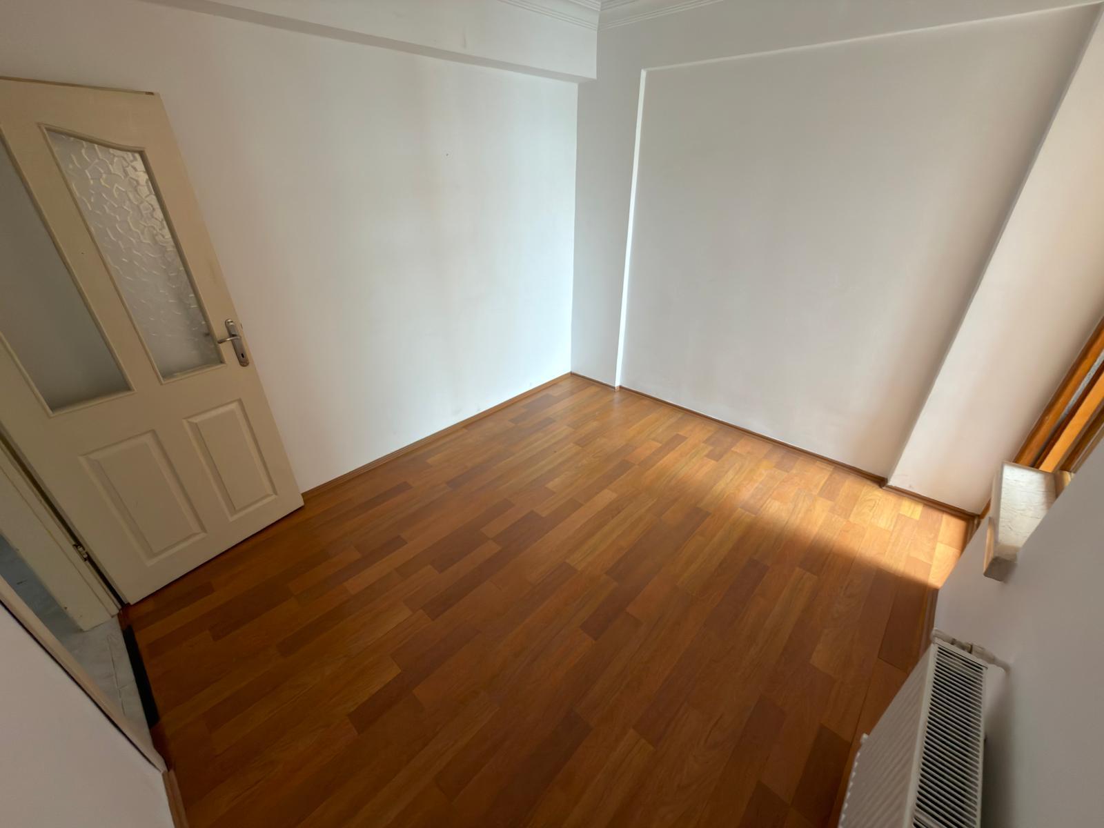 Keçiören Atapark Satılık 3+1 3. Kat Daire | 130 m² Güney Batı Cepheli Balkonlu