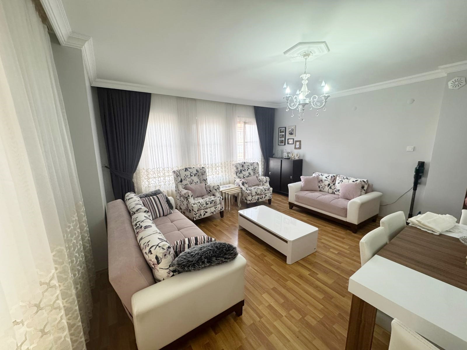 Keçiören Yayla Mahallesi Satılık 3+1 Orta Kat Daire | İskanlı  Geniş Fırsat