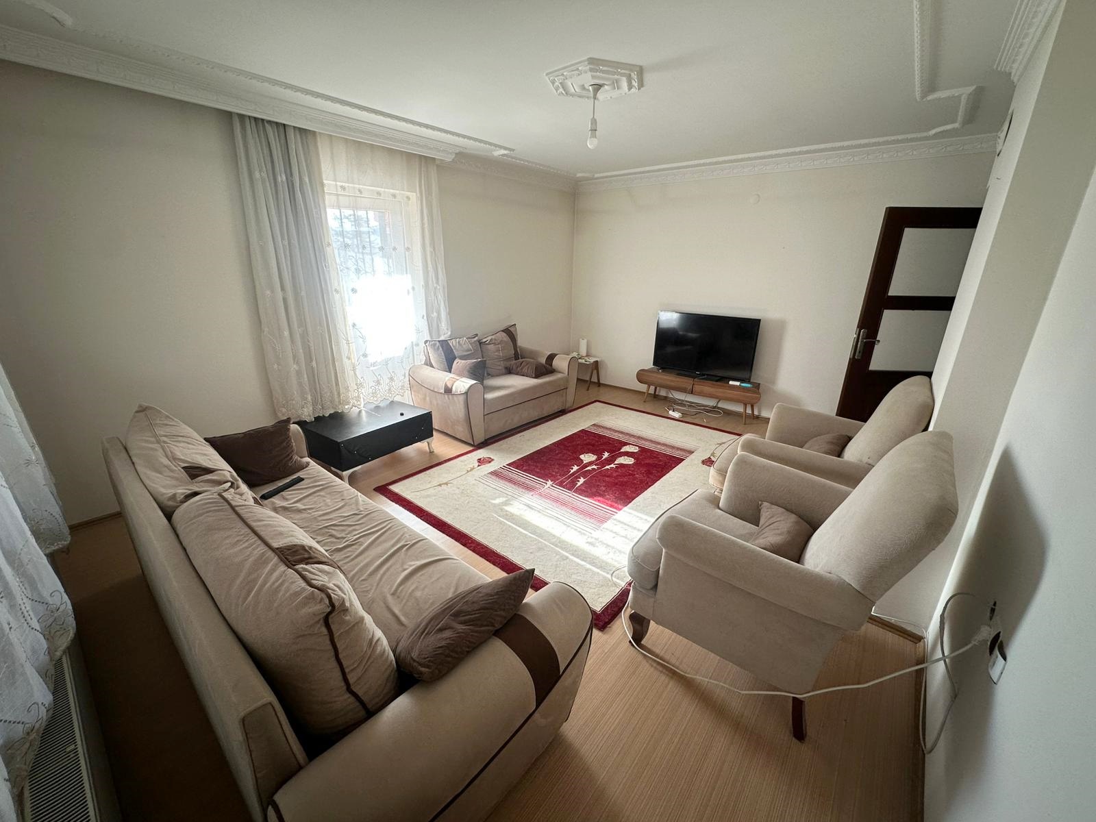 BENGİ DÜĞÜN SALONU YAKINI MASRAFSIZ KATTA 3+1 DAİRE