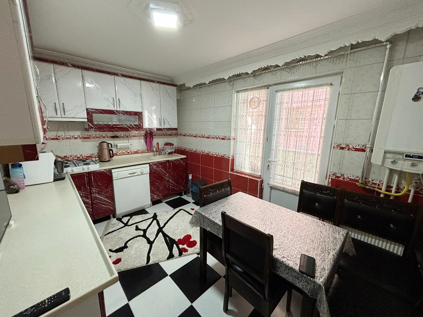 Keçiören Satılık 4+1 140 m² Daire | Balkonlu Geniş Aile Yaşamına Uygun Fırsat