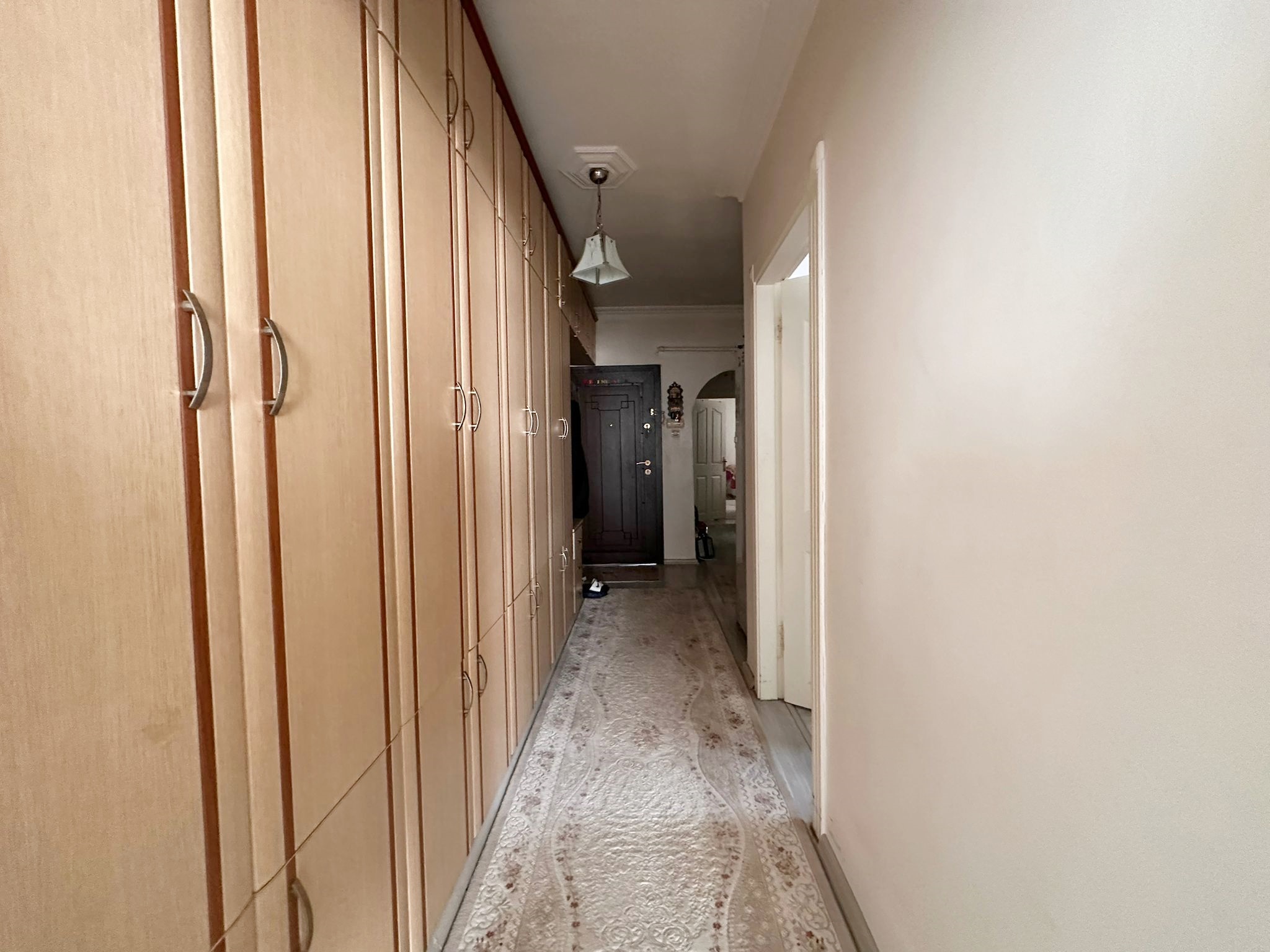 Keçiören Satılık 3+1 110 m² Daire | Cam Balkonlu Otoparklı Vestiyerli Krediye Uygun