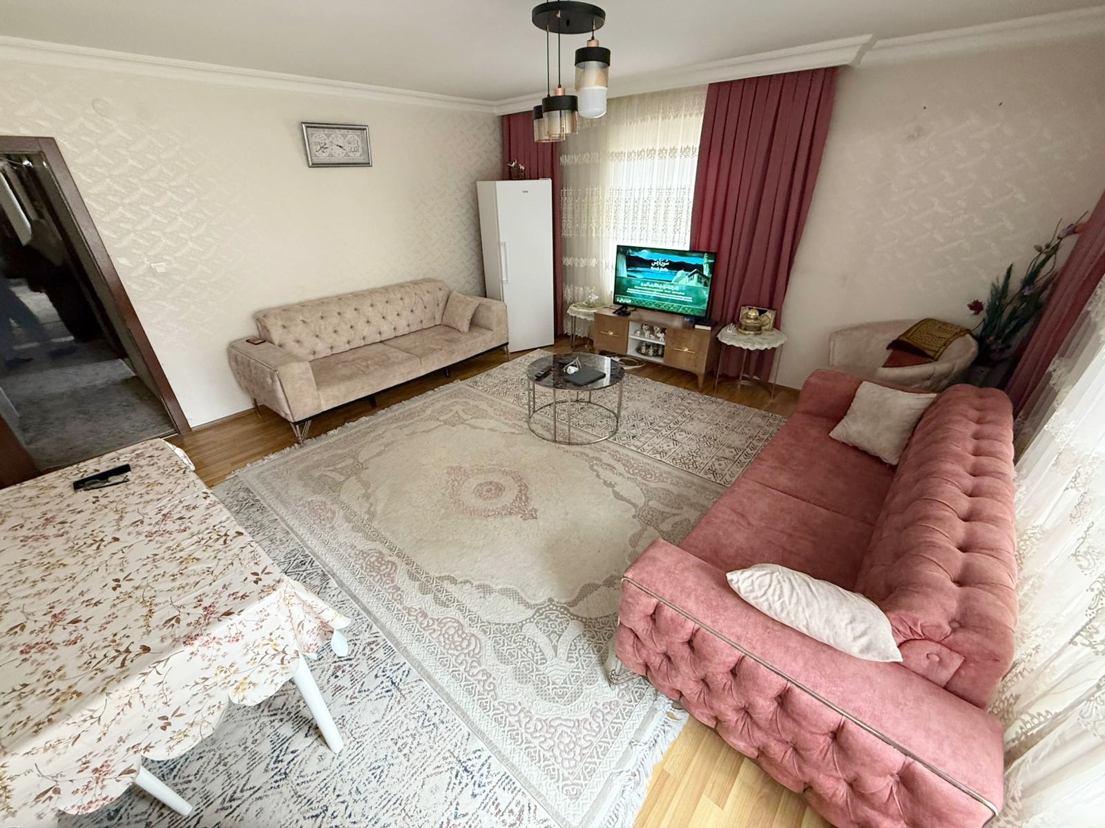 Keçiören Satılık 3+1 130 m² Daire | Çift Cam Balkonlu Geniş Kullanımlı Krediye Uygun