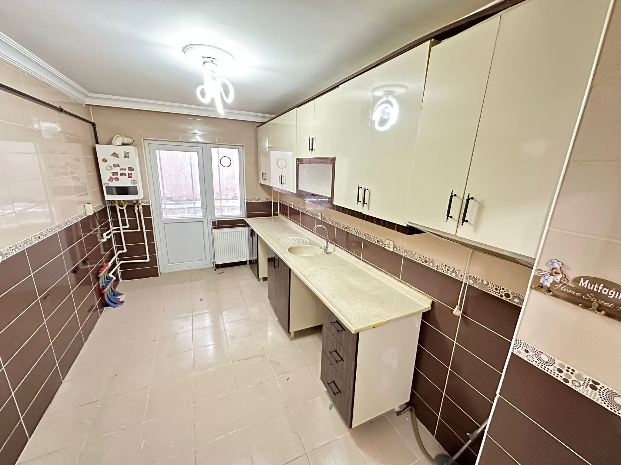 Keçiören Atapark Mahallesi Satılık 3+1 120 m² Daire | 3. Kat Asansörlü İskanlı Fırsat