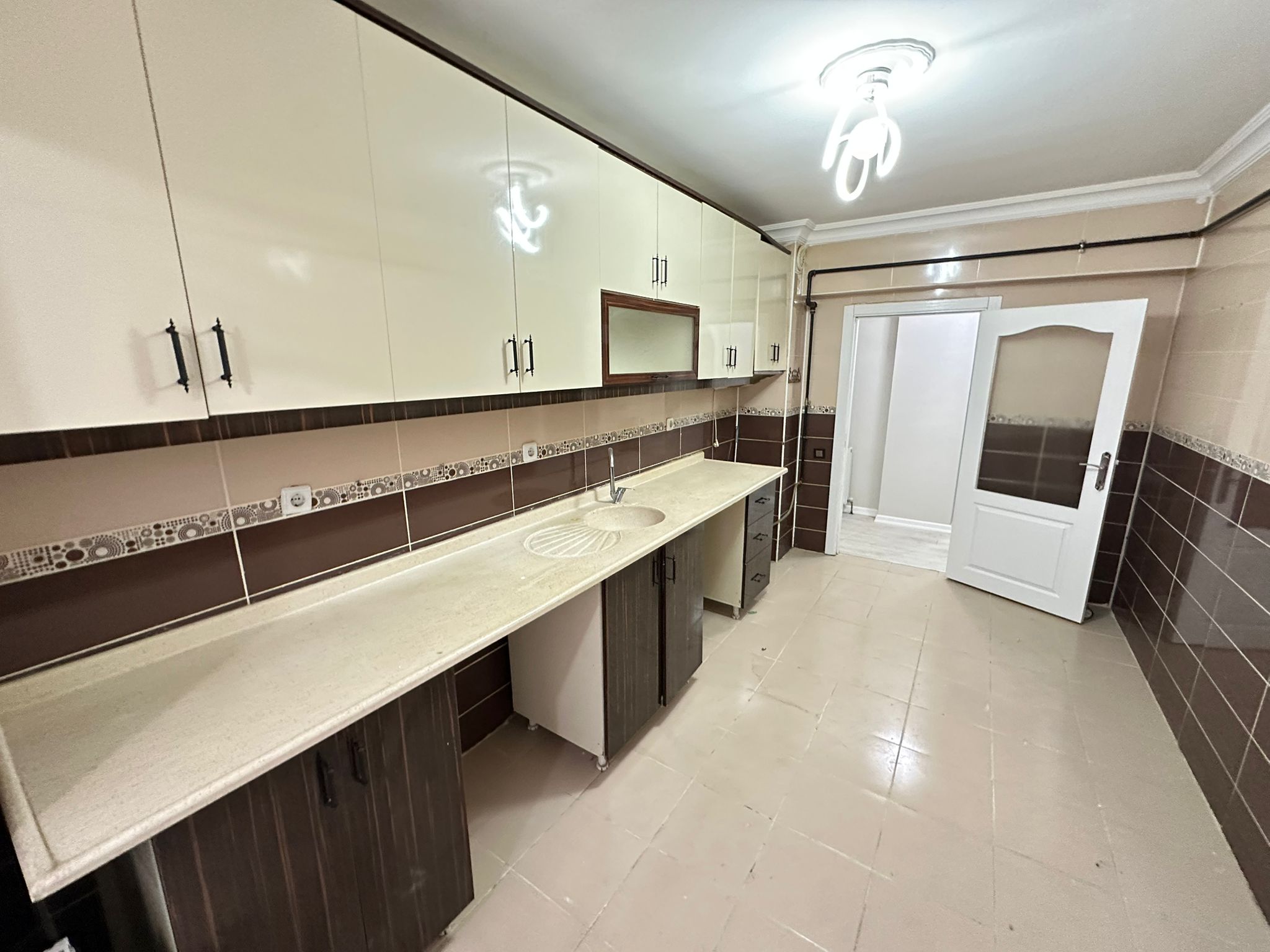 Keçiören Atapark Mahallesi Satılık 3+1 120 m² Daire | 3. Kat Asansörlü İskanlı Fırsat