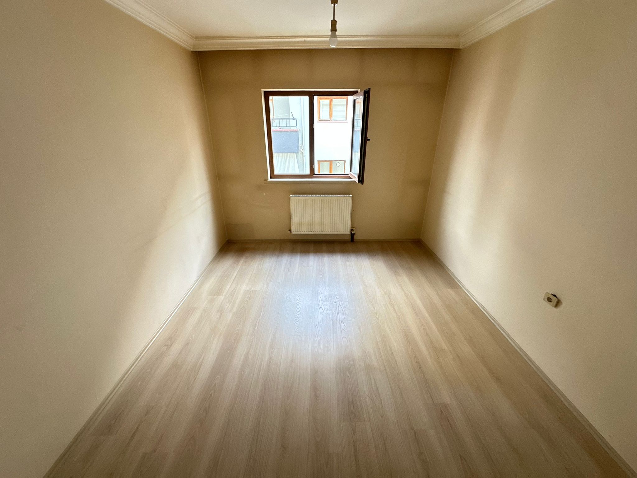 Keçiören Kuşcağız Mahallesi Satılık 3+1 135 m² Daire | 1. Kat Çift Balkonlu Ön Cephe