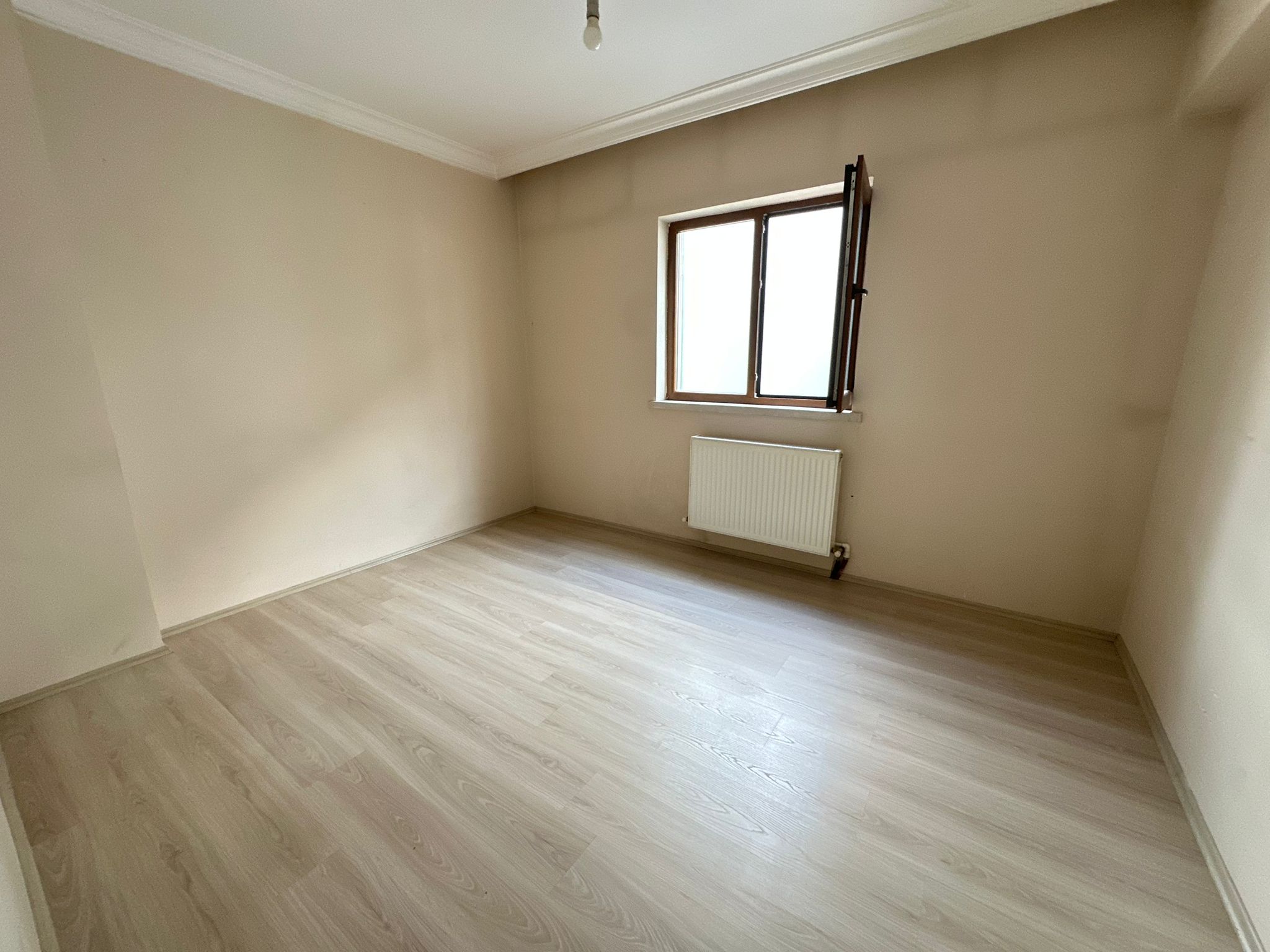 Keçiören Kuşcağız Mahallesi Satılık 3+1 135 m² Daire | 1. Kat Çift Balkonlu Ön Cephe