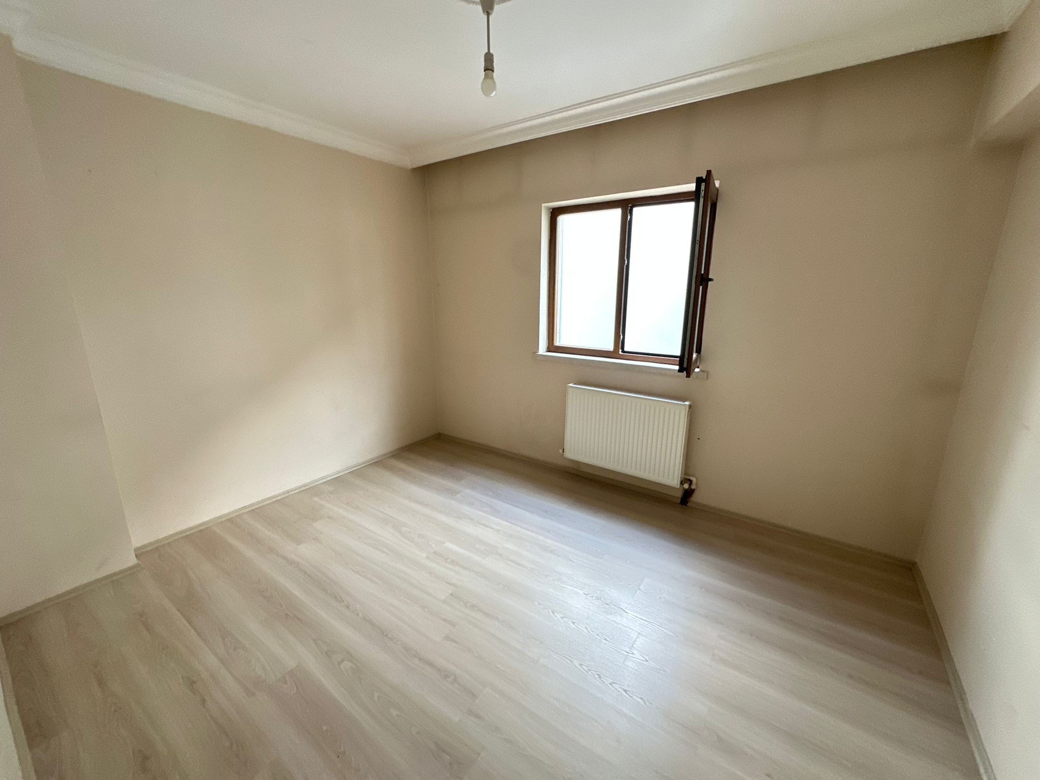 Keçiören Kuşcağız Mahallesi Satılık 3+1 135 m² Daire | 1. Kat Çift Balkonlu Ön Cephe