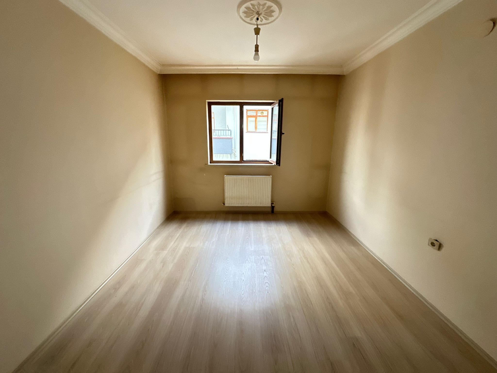 Keçiören Kuşcağız Mahallesi Satılık 3+1 135 m² Daire | 1. Kat Çift Balkonlu Ön Cephe