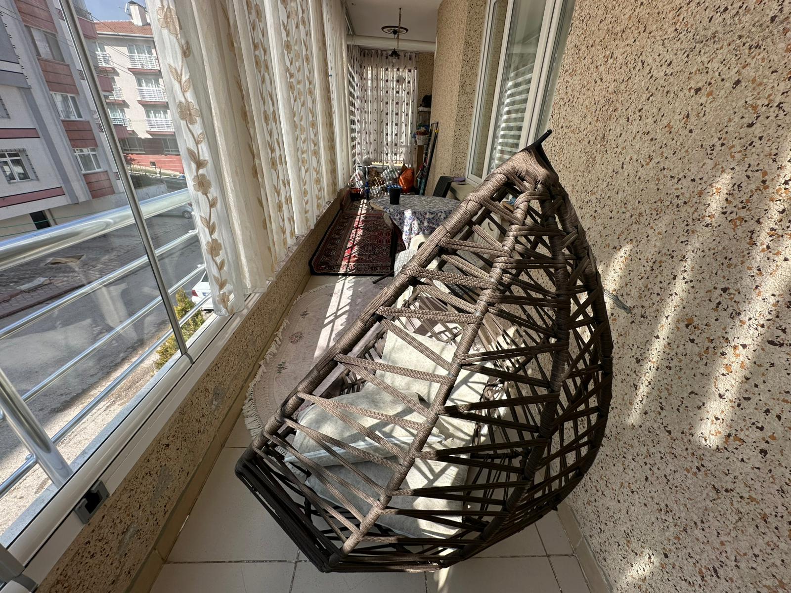 Keçiören Karakaya Mahallesi Satılık 4+1 Daire | Asansörlü Ara Kat Çift Banyolu Çift Teras Balkonlu