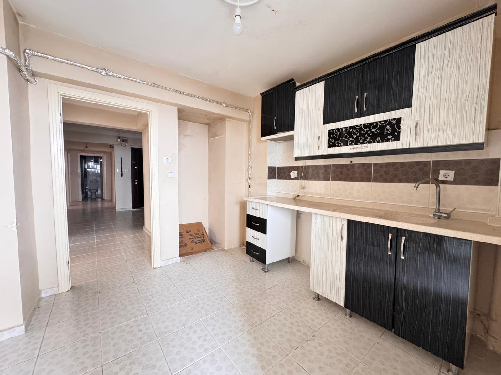 Keçiören Satılık 3+1 1. Kat Daire | Asansörlü Manzaralı Çift Teras Balkonlu Fırsat