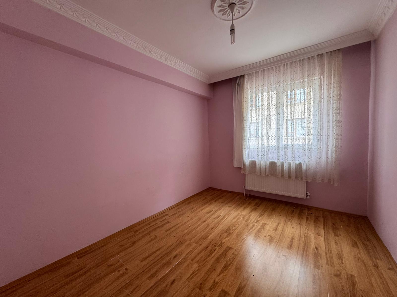 Keçiören Satılık 3+1 1. Kat Daire | Asansörlü Manzaralı Çift Teras Balkonlu Fırsat