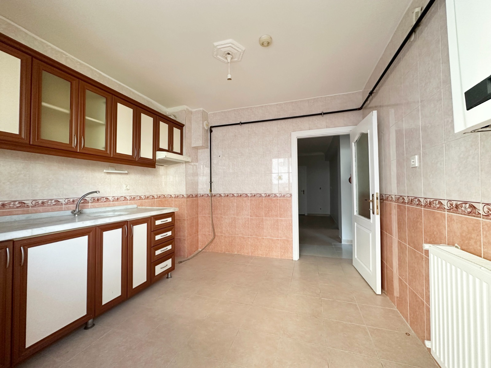 Keçiören Atapark Mahallesi Satılık 3+1 135 m² Net Daire | Asansörlü Ön Cephe Otoparklı