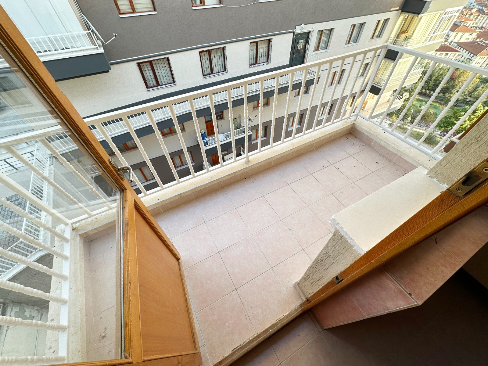 Keçiören Atapark Mahallesi Satılık 3+1 135 m² Net Daire | Asansörlü Ön Cephe Otoparklı