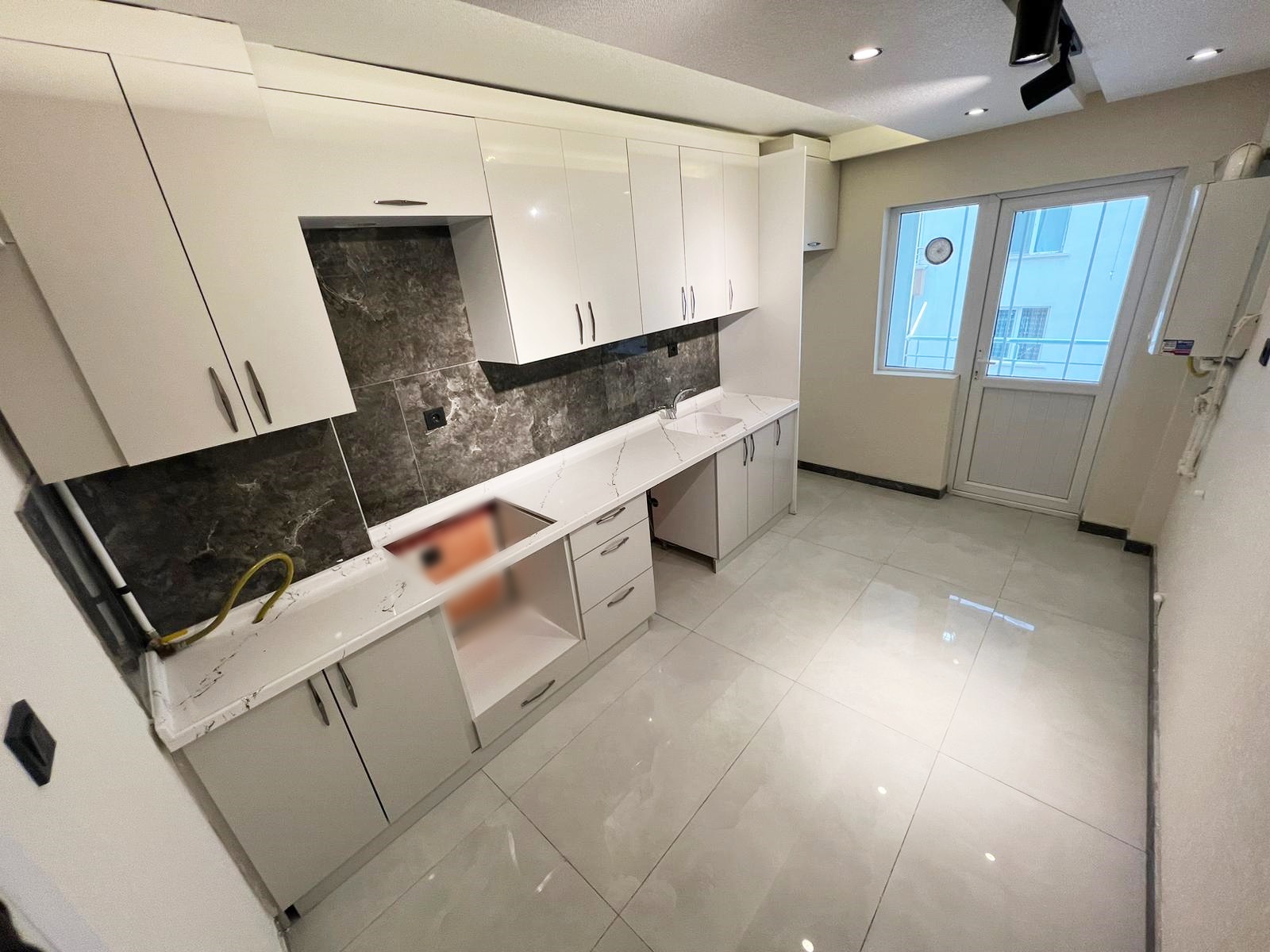 Keçiören Yayla Mahallesi Satılık Daire | 2. Kat Asansörlü Teras Balkonlu Kaçırılmayacak Fırsat