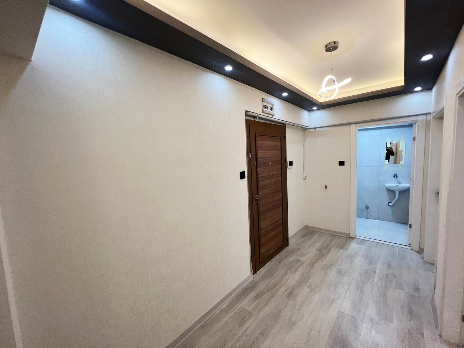 Keçiören Yayla Mahallesi Satılık Daire | 2. Kat Asansörlü Teras Balkonlu Kaçırılmayacak Fırsat