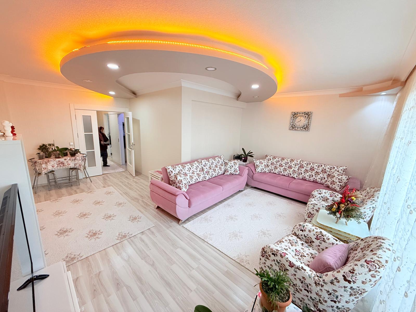 Keçiören Satılık 3+1 140 m² Daire | Otoparklı Kilerli Havuz Tavan LED Lüks Yapılı