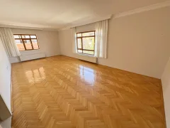 Keçiören Satılık 3+1 135 m² Daire | Çift Balkonlu Açık Cepheli Geniş Kullanımlı Fırsat