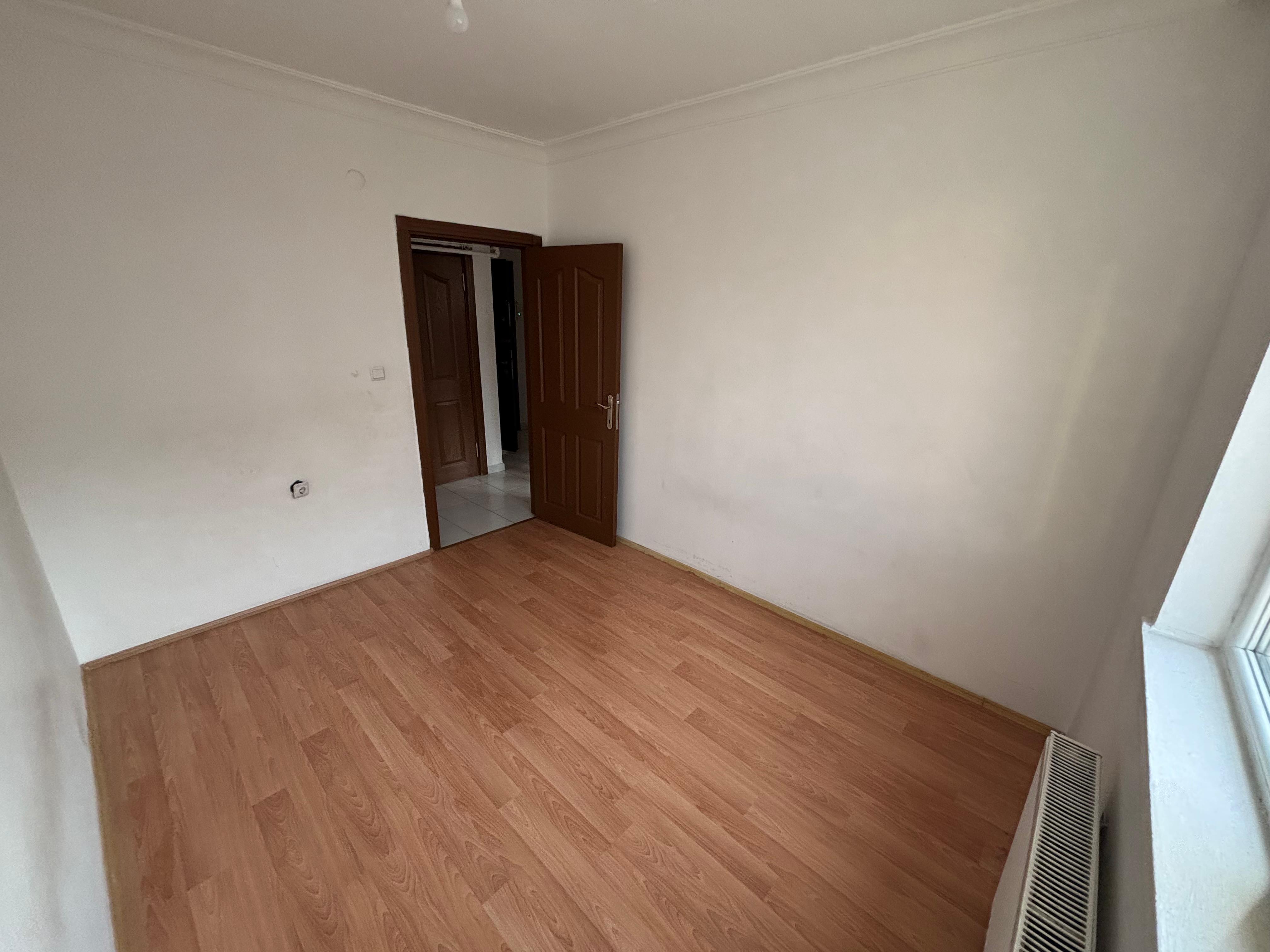 Çambaşı Caddesi Üzeri Satılık 3+1 Daire | Asansörlü Ön Cephe Full Yapılı Temiz Kullanışlı