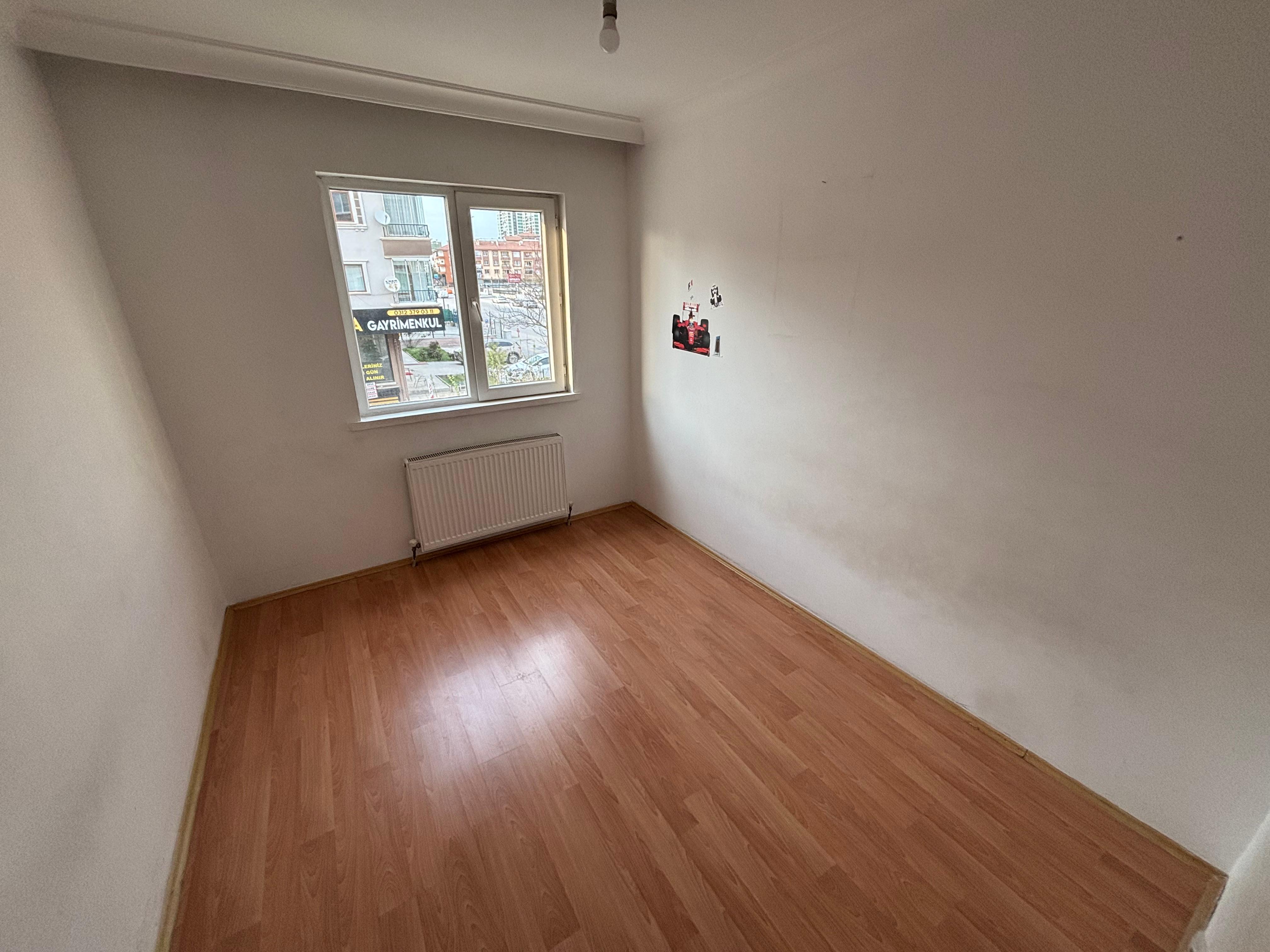 Çambaşı Caddesi Üzeri Satılık 3+1 Daire | Asansörlü Ön Cephe Full Yapılı Temiz Kullanışlı