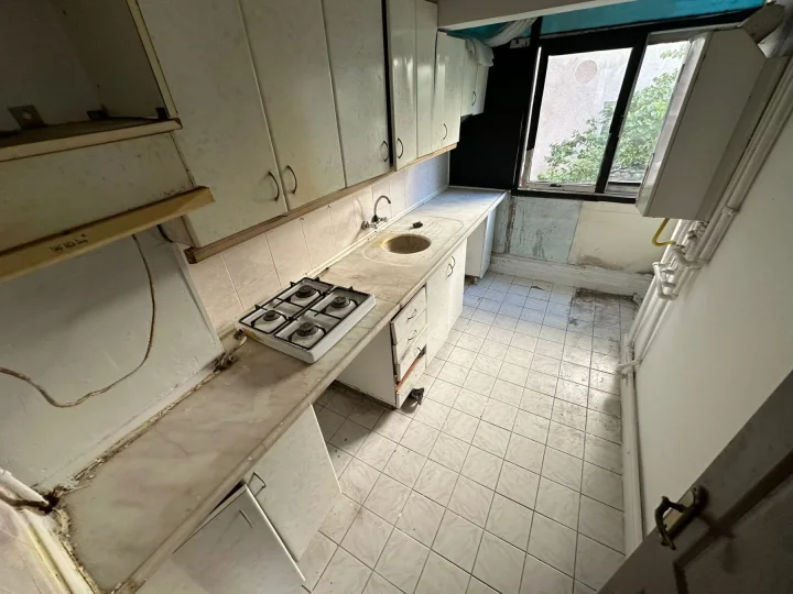 Keçiören Metro Yakını Satılık 2+1 Daire | 2. ve En Üst Kat Asansörsüz Uygun Fiyatlı Fırsat