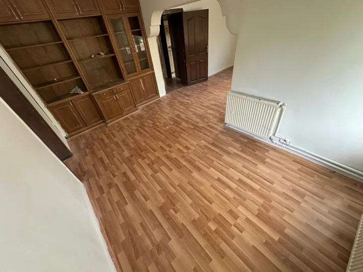 Keçiören Metro Yakını Satılık 2+1 Daire | 2. ve En Üst Kat Asansörsüz Uygun Fiyatlı Fırsat