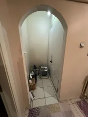 Etlik’te Satılık 3.5+1 2. Kat Cam Balkonlu Vestiyerli Yapılı Geniş Daire